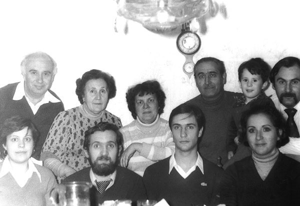 La simpática familia valenciana de los Tronchoni-Llanos, 1978